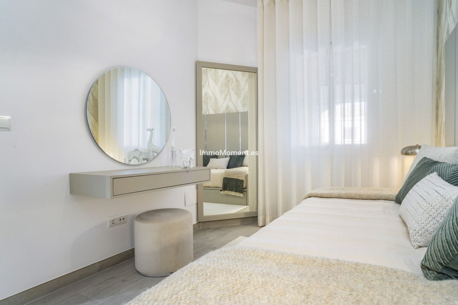 Revente - Appartement - Marbella - Nueva Andalucía
