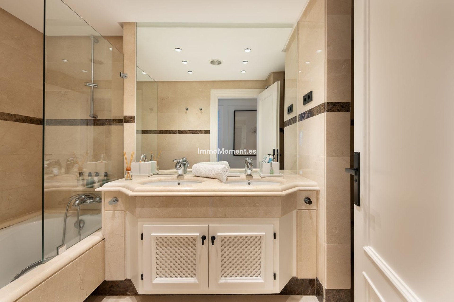 Revente - Appartement - Marbella - Nueva Andalucía