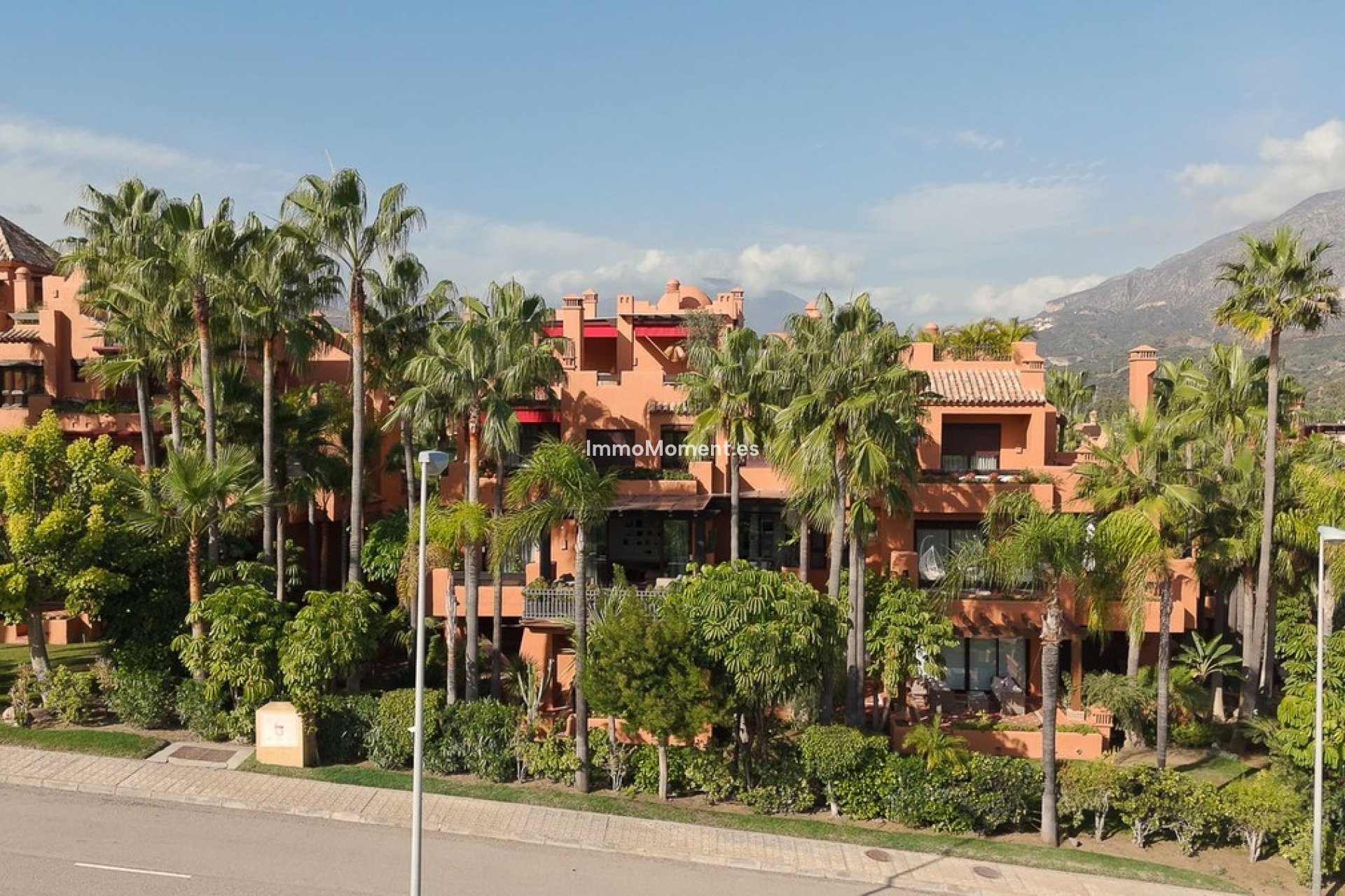 Revente - Appartement - Marbella - Nueva Andalucía