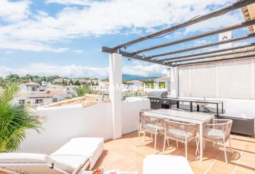Revente - Appartement - Marbella - Nueva Andalucía