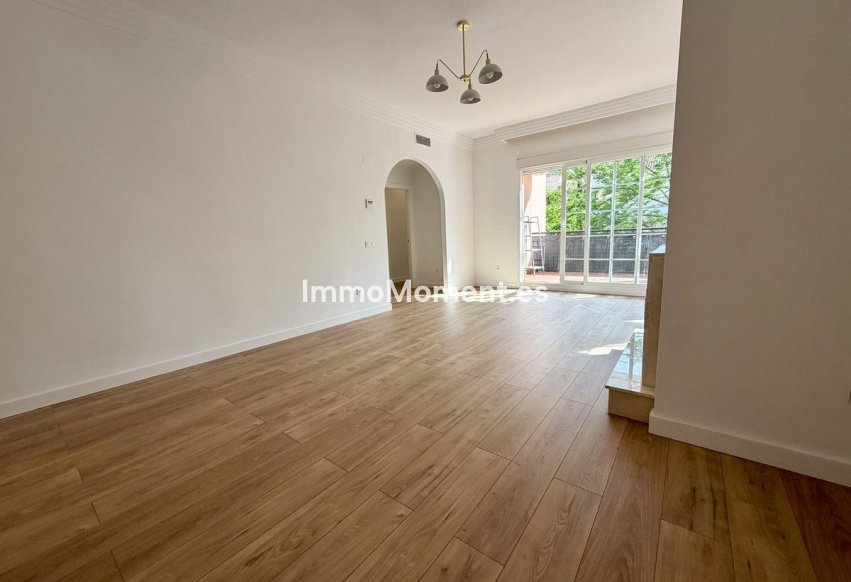 Revente - Appartement - Marbella - Nueva Andalucía