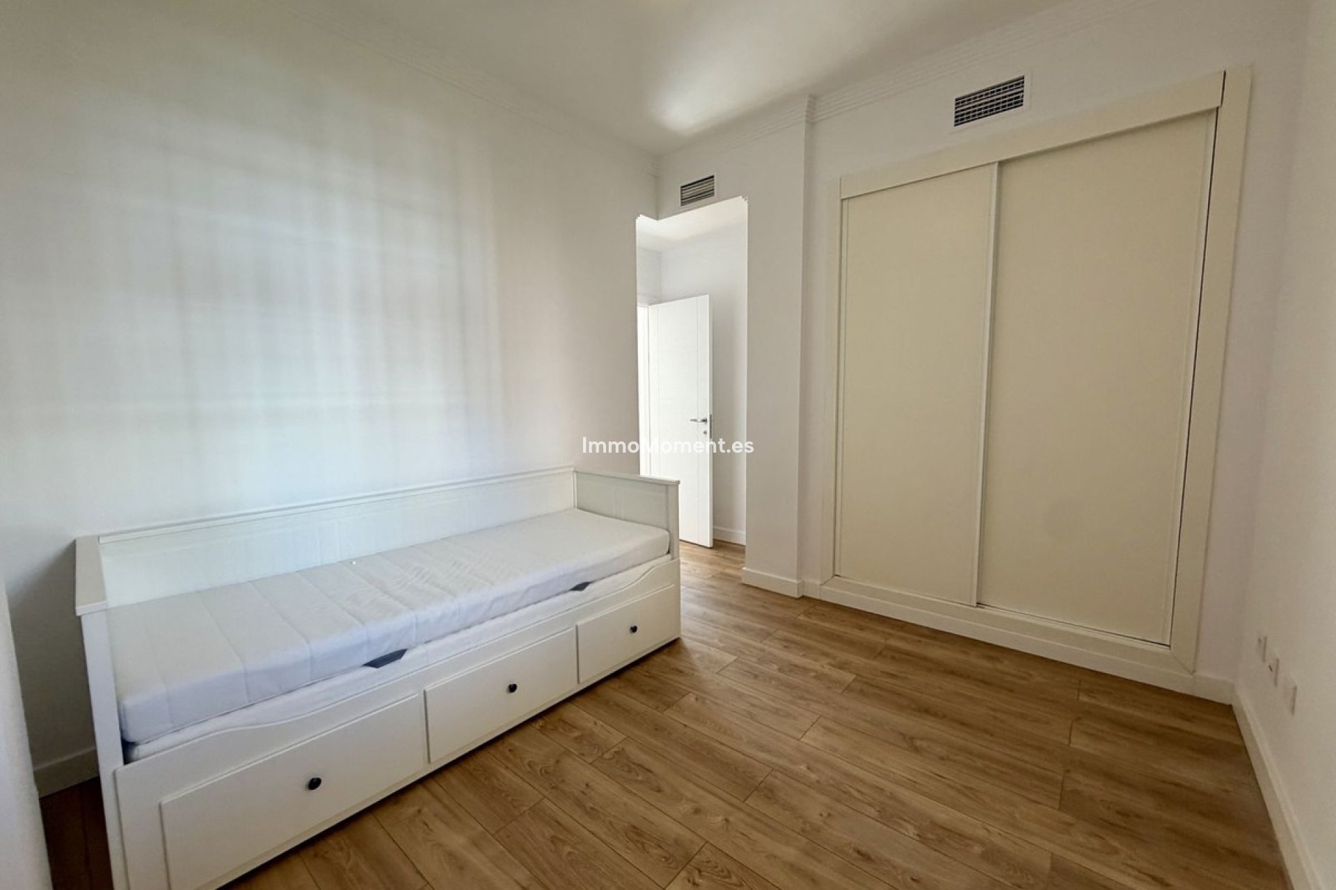 Revente - Appartement - Marbella - Nueva Andalucía