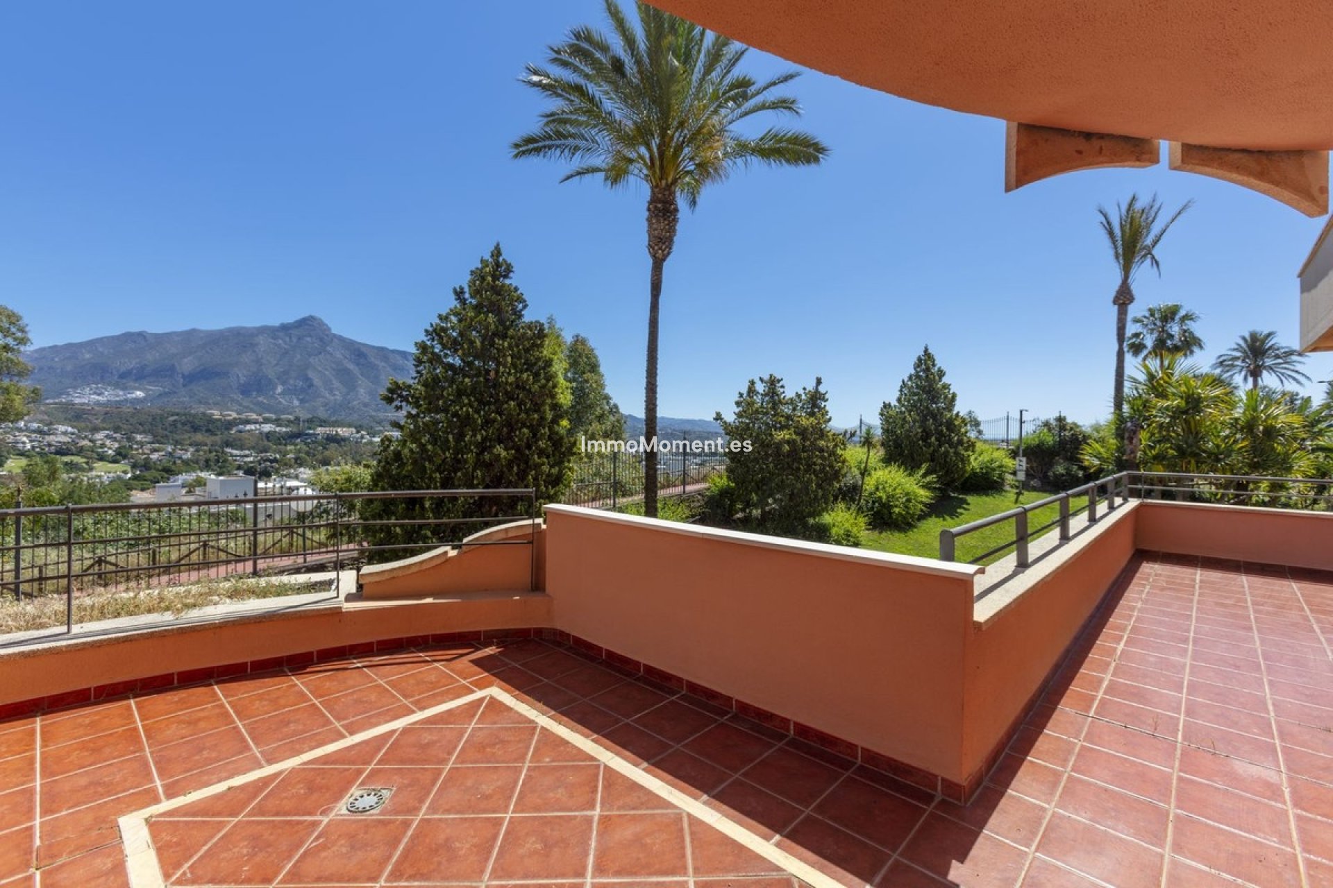 Revente - Appartement - Marbella - Nueva Andalucía