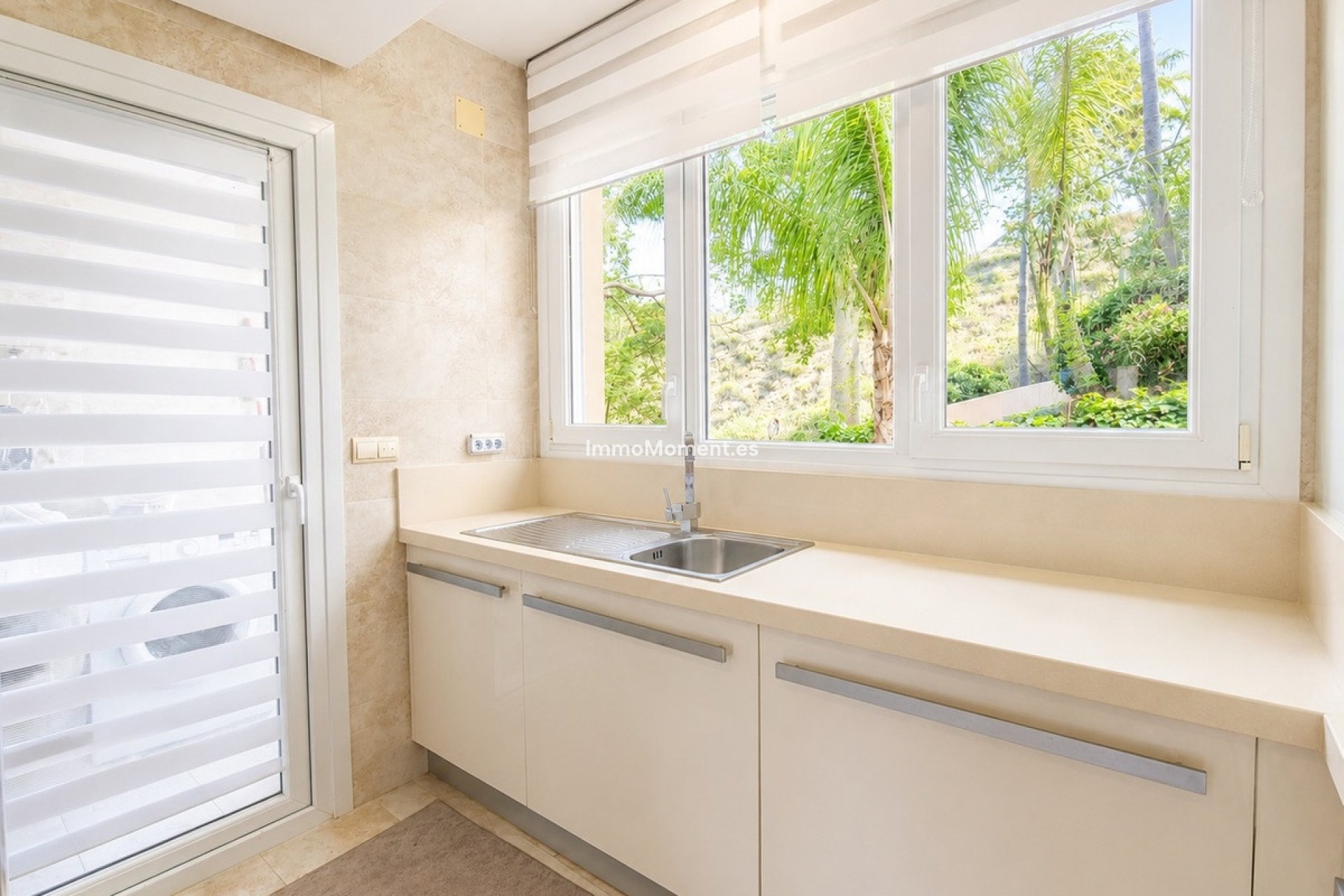 Revente - Appartement - Marbella - Nueva Andalucía