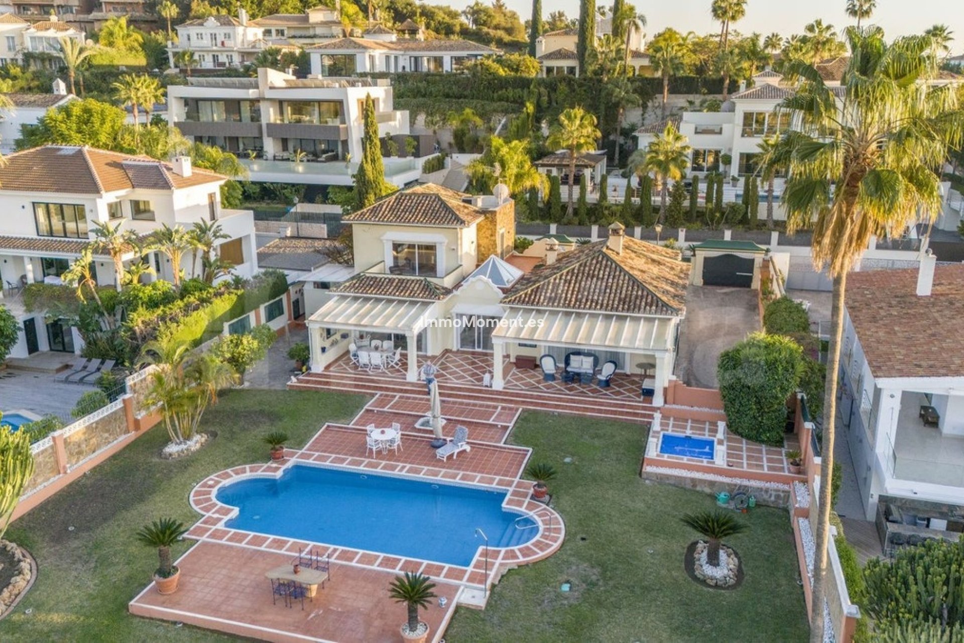 Revente - Appartement - Marbella - Nueva Andalucía