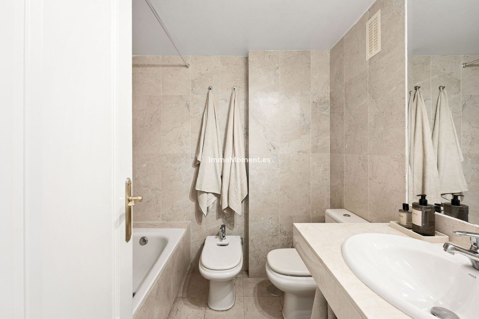 Revente - Appartement - Marbella - Nueva Andalucía