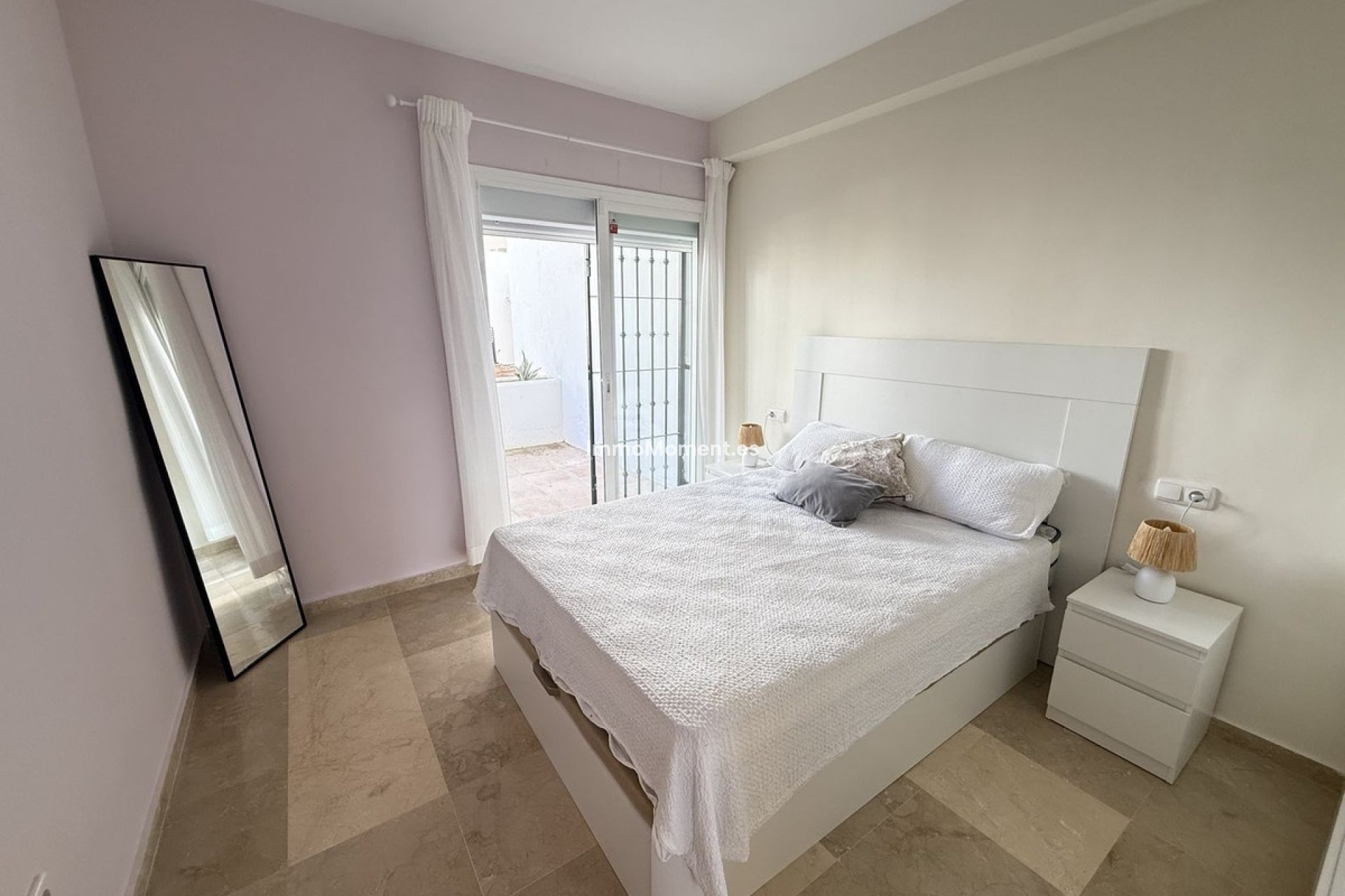Revente - Appartement - Marbella - Nueva Andalucía