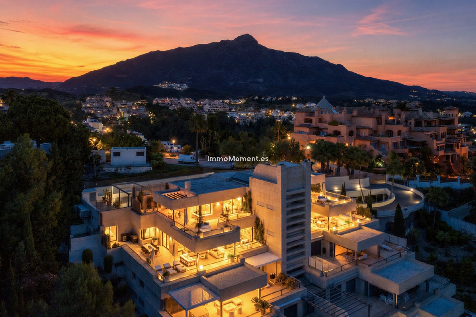 Revente - Appartement - Marbella - Nueva Andalucía