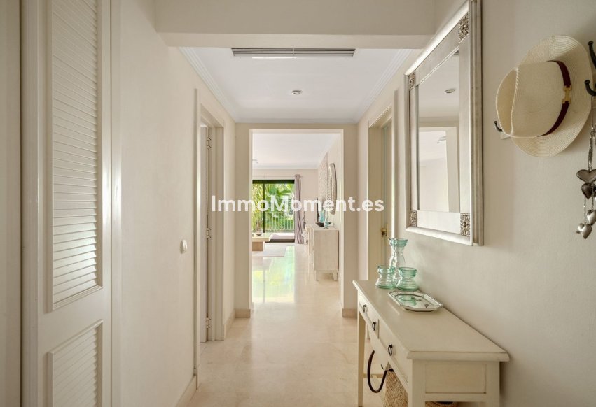 Revente - Appartement - Marbella - Nueva Andalucía