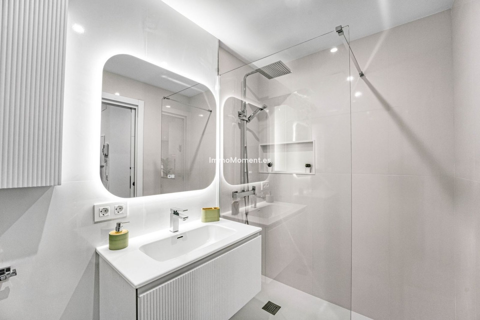 Revente - Appartement - Torremolinos - La Carihuela