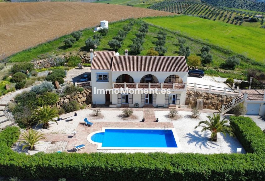 Revente - Maison de campagne - Intérieur                       - Alora