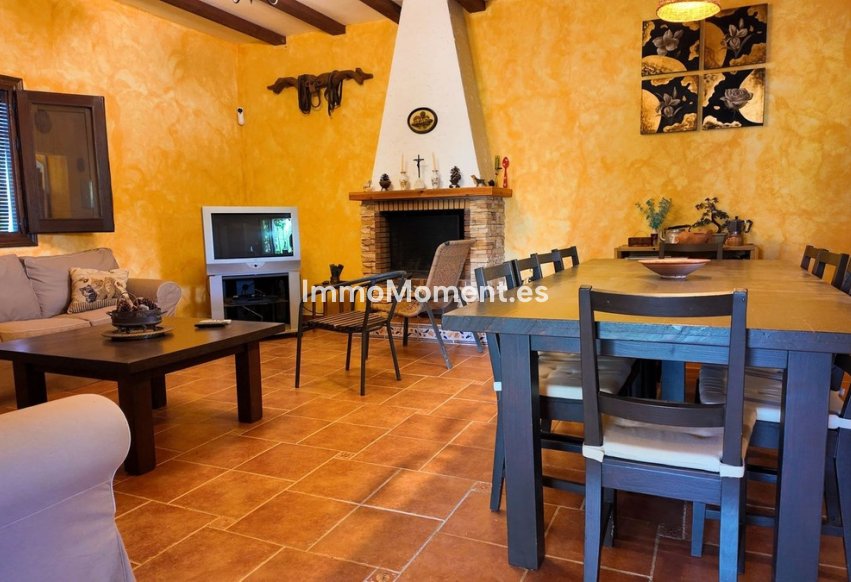 Revente - Maison de campagne - Intérieur                       - Alora