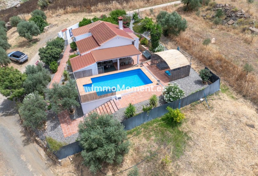 Revente - Maison de campagne - Intérieur                       - Alora