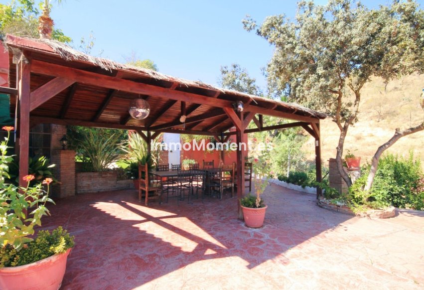 Revente - Maison de campagne - Intérieur                       - Monda