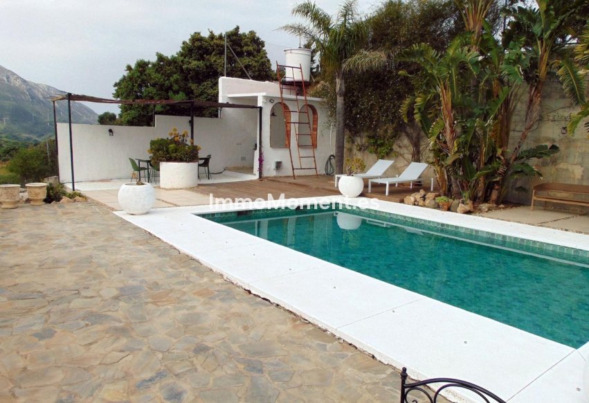 Revente - Maison de campagne - Intérieur                       - Monda