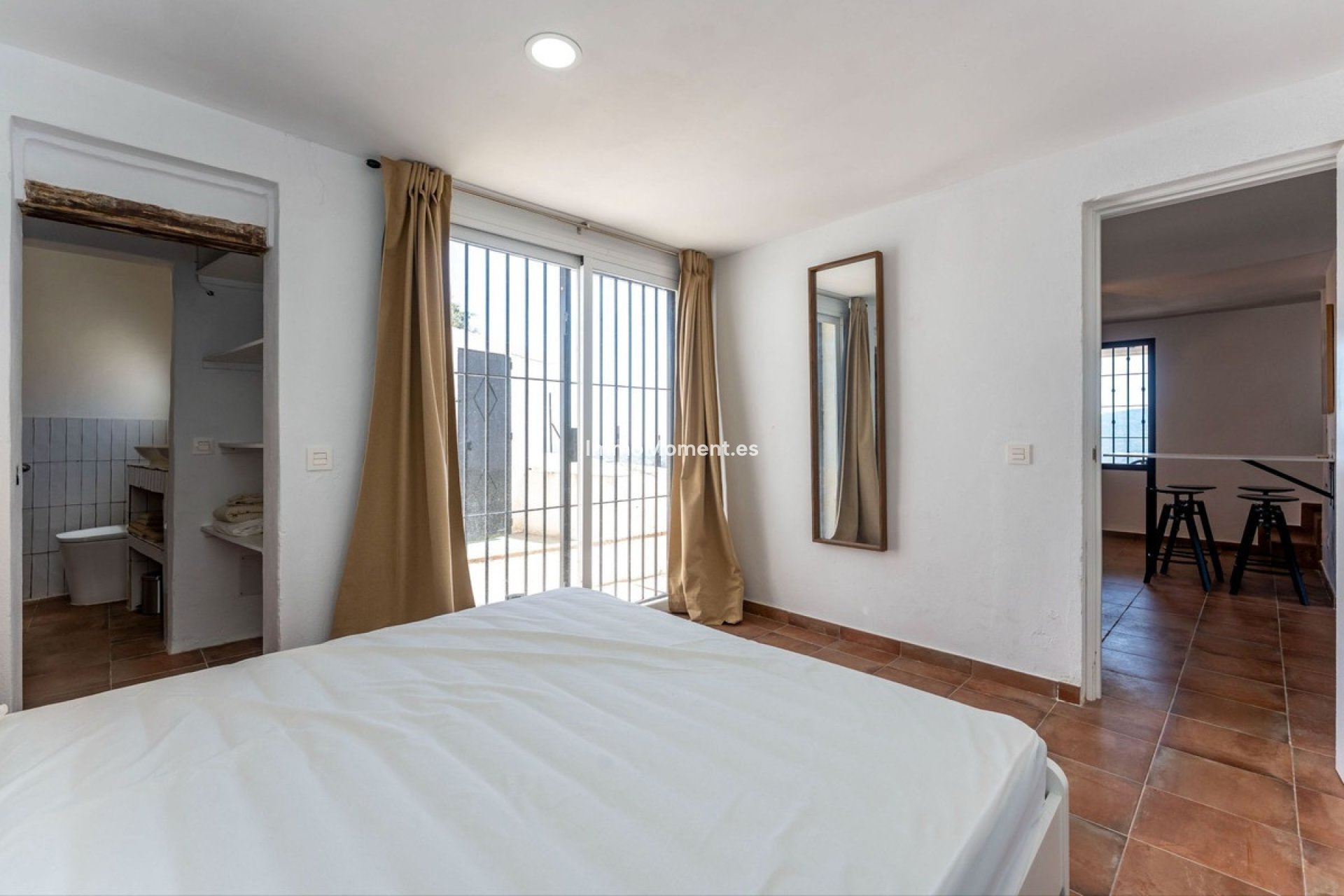 Revente - Maison de campagne - Intérieur                       - Monda