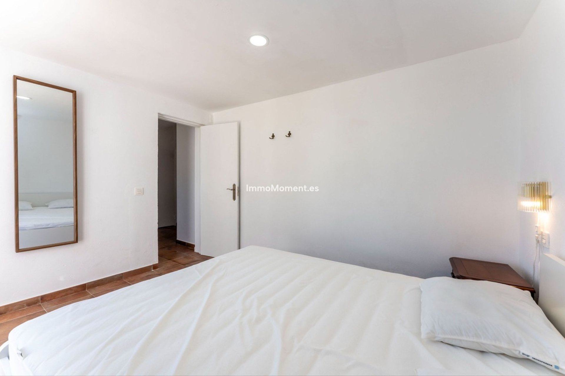 Revente - Maison de campagne - Intérieur                       - Monda
