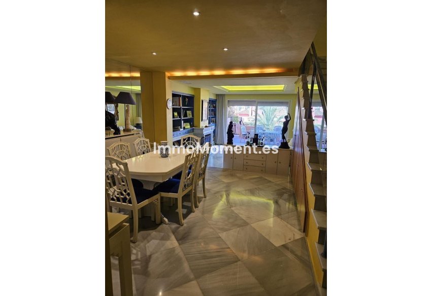 Revente - Maison mitoyenne - Estepona  - Atalaya
