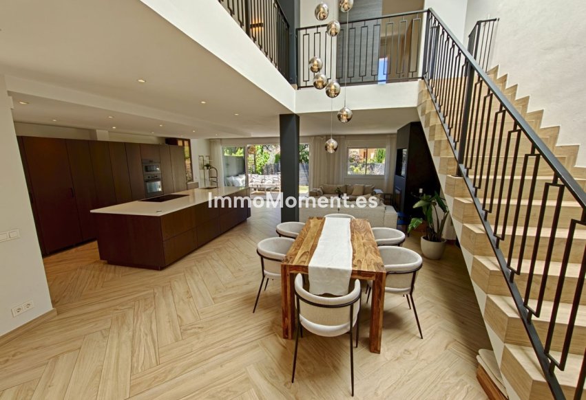 Revente - Maison mitoyenne - Estepona  - Atalaya