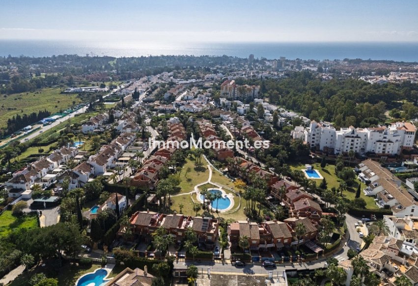 Revente - Maison mitoyenne - Estepona  - Atalaya