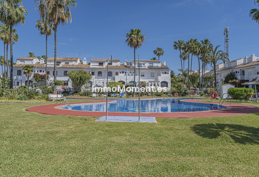 Revente - Maison mitoyenne - Estepona  - Atalaya