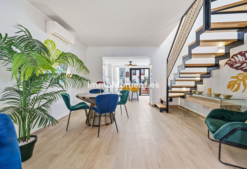 Revente - Maison mitoyenne - Estepona  - Estepona Centro
