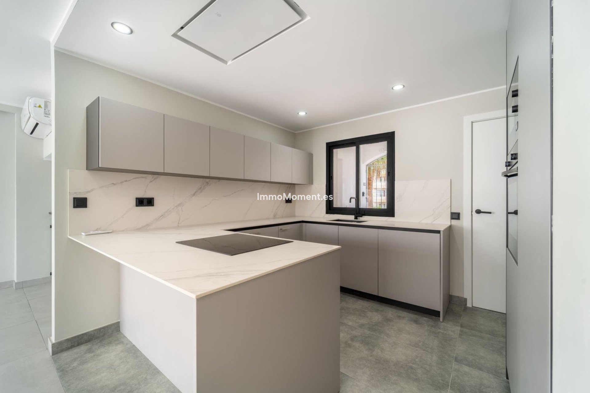 Revente - Maison mitoyenne - Estepona  - Estepona Centro