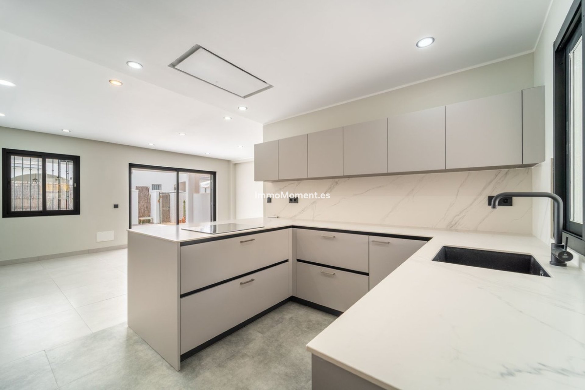 Revente - Maison mitoyenne - Estepona  - Estepona Centro