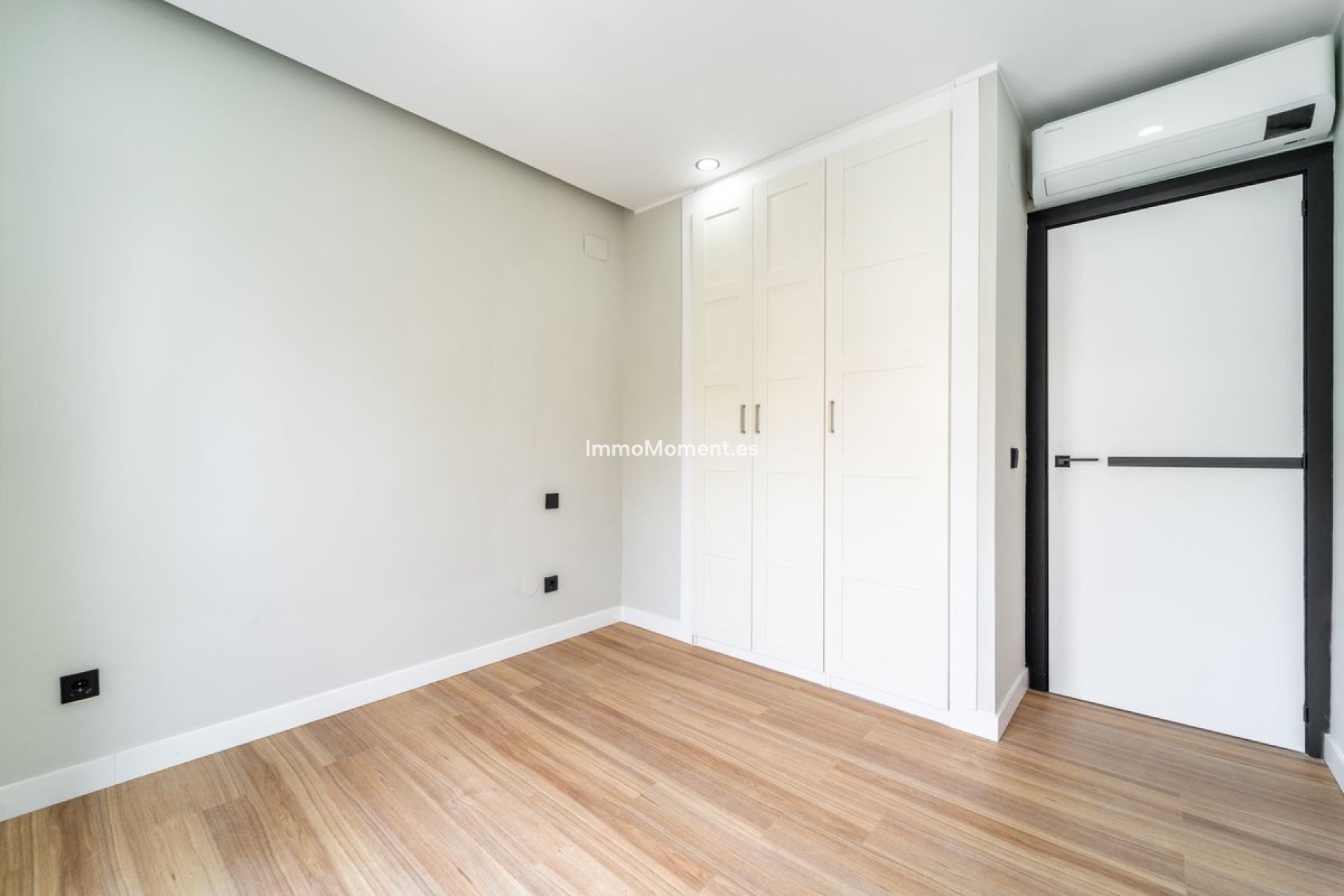 Revente - Maison mitoyenne - Estepona  - Estepona Centro