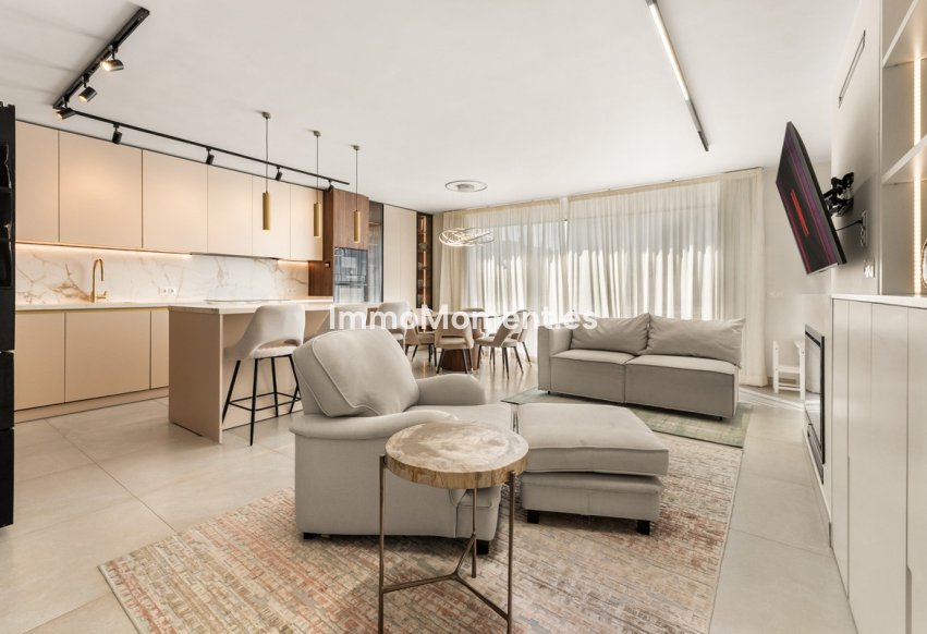 Revente - Maison mitoyenne - Estepona  - Estepona Centro