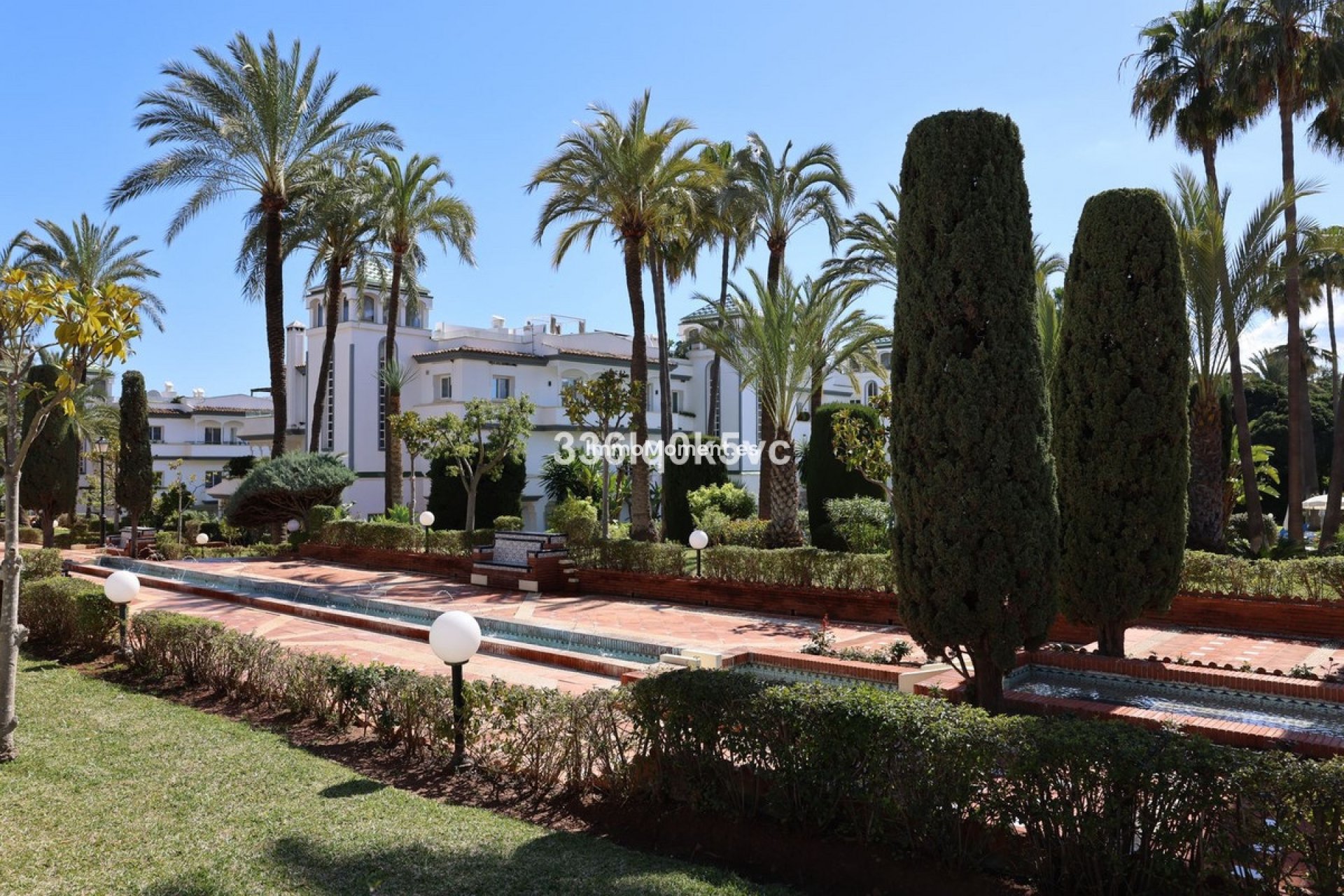 Revente - Maison mitoyenne - Estepona  - Estepona Centro