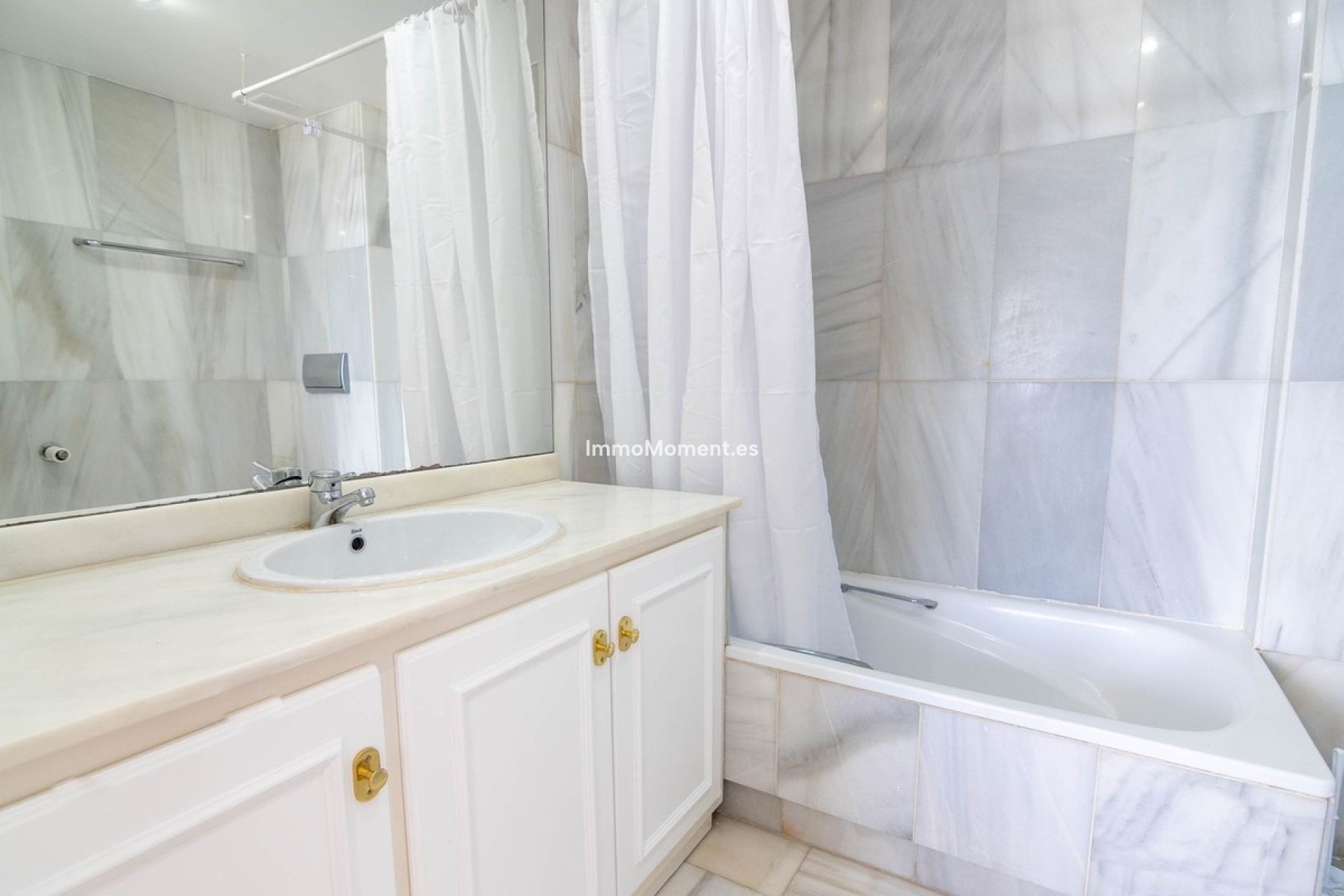 Revente - Maison mitoyenne - Estepona  - Estepona Centro