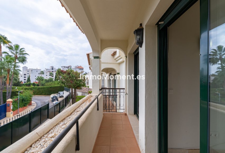 Revente - Maison mitoyenne - Estepona  - Estepona Centro