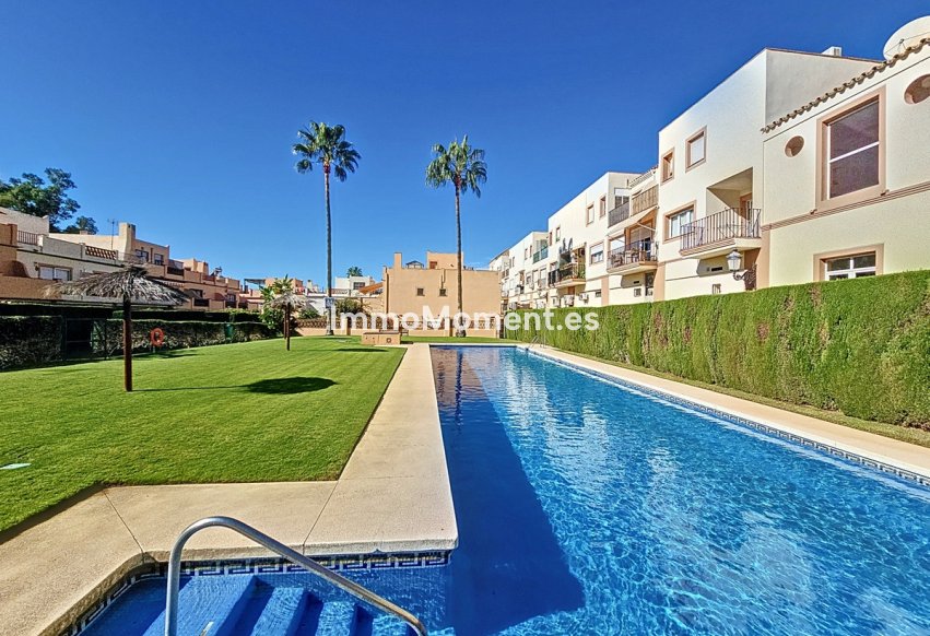 Revente - Maison mitoyenne - Estepona  - Estepona Centro