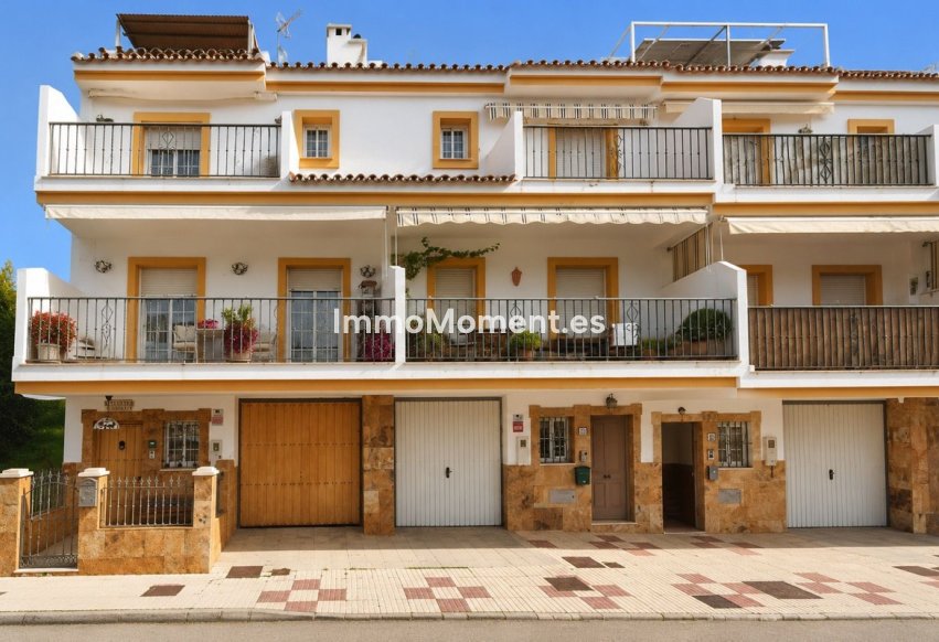 Revente - Maison mitoyenne - Estepona  - Estepona Centro