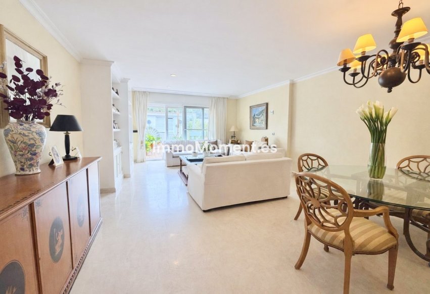 Revente - Maison mitoyenne - Estepona  - Estepona Centro
