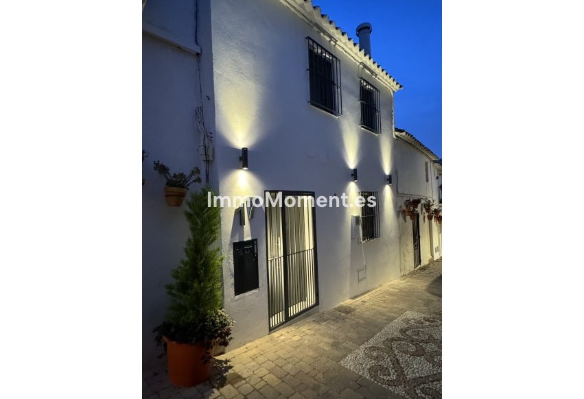 Revente - Maison mitoyenne - Estepona  - Estepona Centro