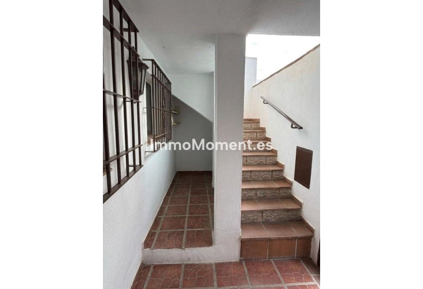 Revente - Maison mitoyenne - Intérieur                       - Churriana