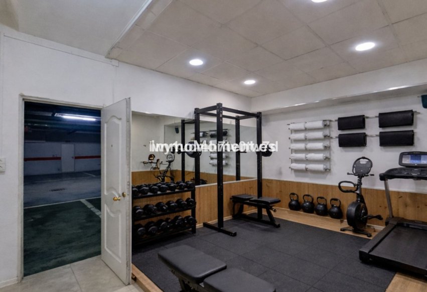 Revente - Maison mitoyenne - Intérieur                       - Churriana