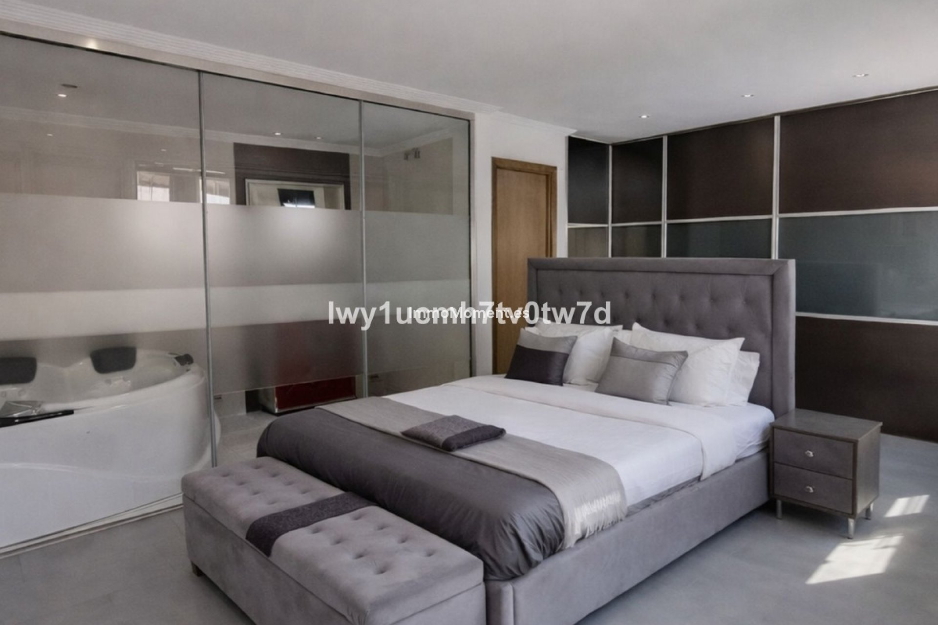 Revente - Maison mitoyenne - Intérieur                       - Churriana