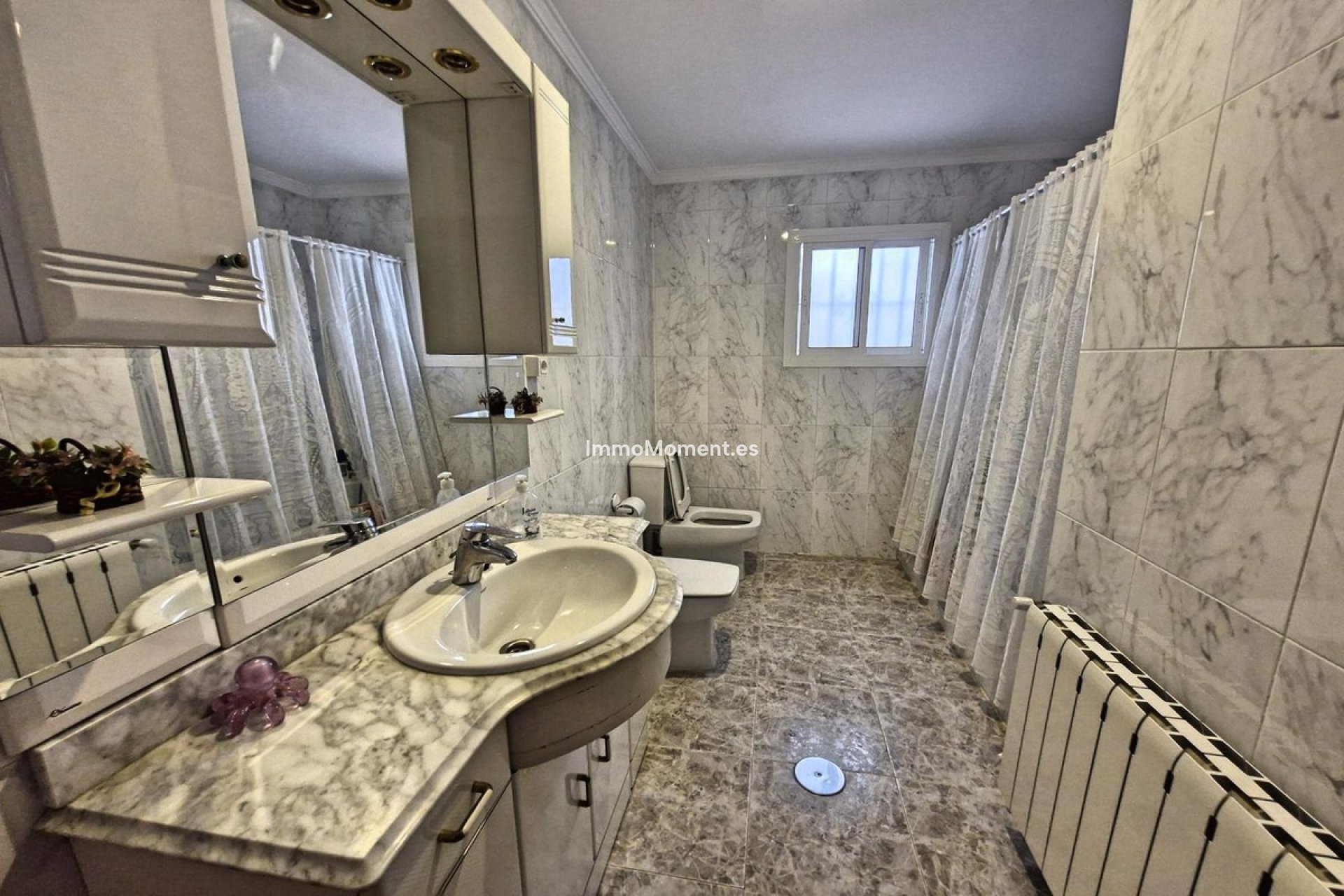 Revente - Maison mitoyenne - Intérieur                       - Guaro