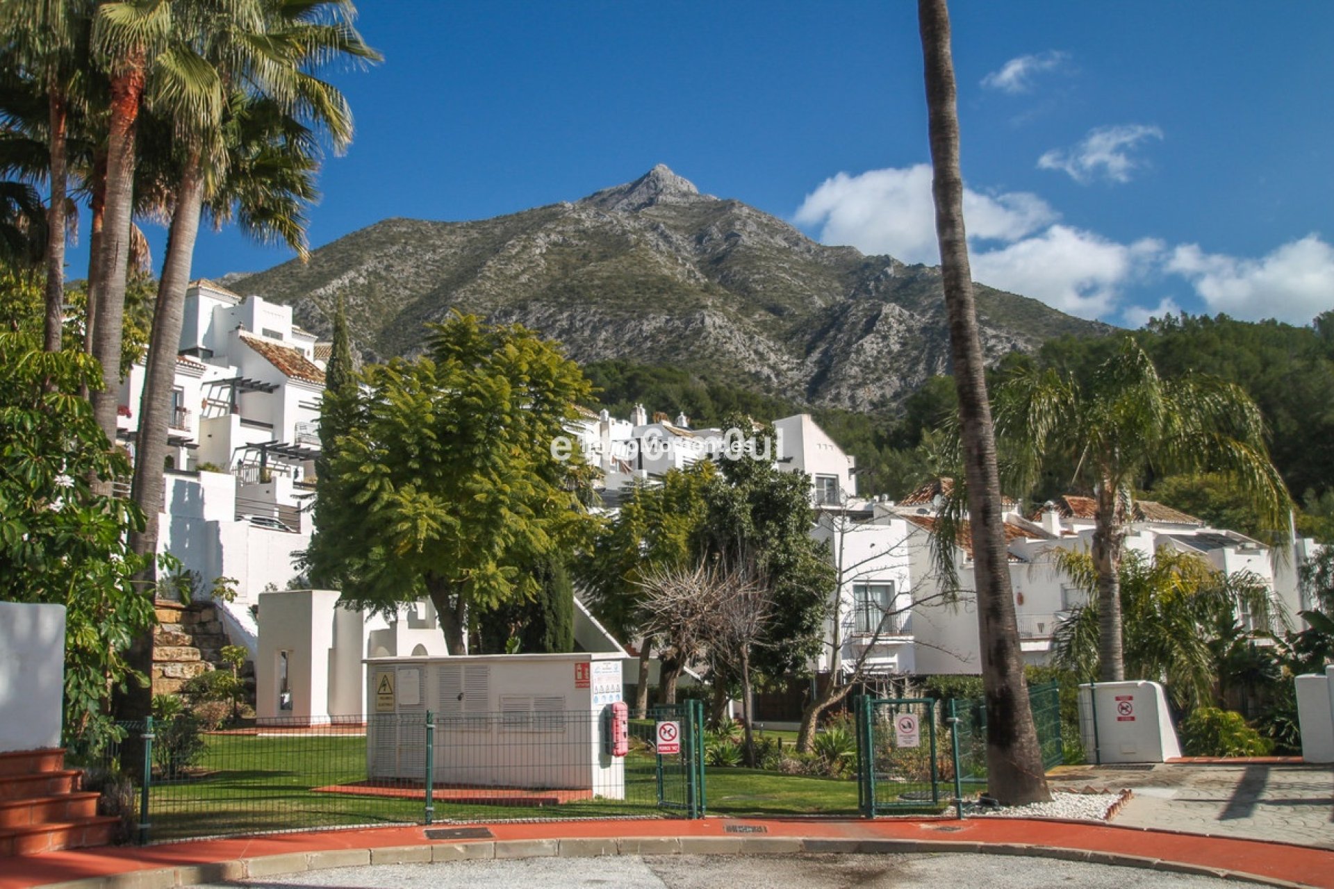 Revente - Maison mitoyenne - Intérieur                       - Istán