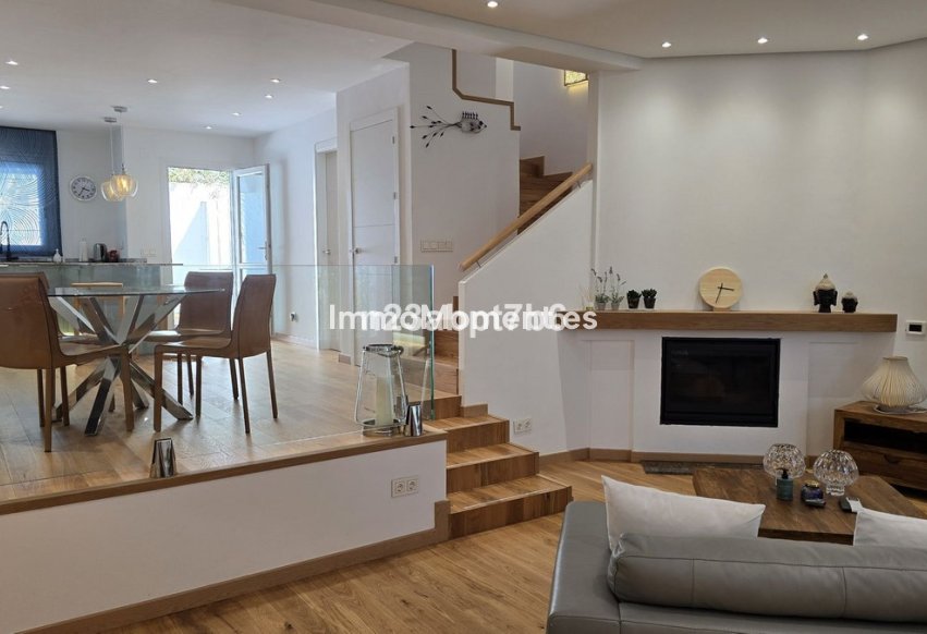 Revente - Maison mitoyenne - Intérieur                       - Istán