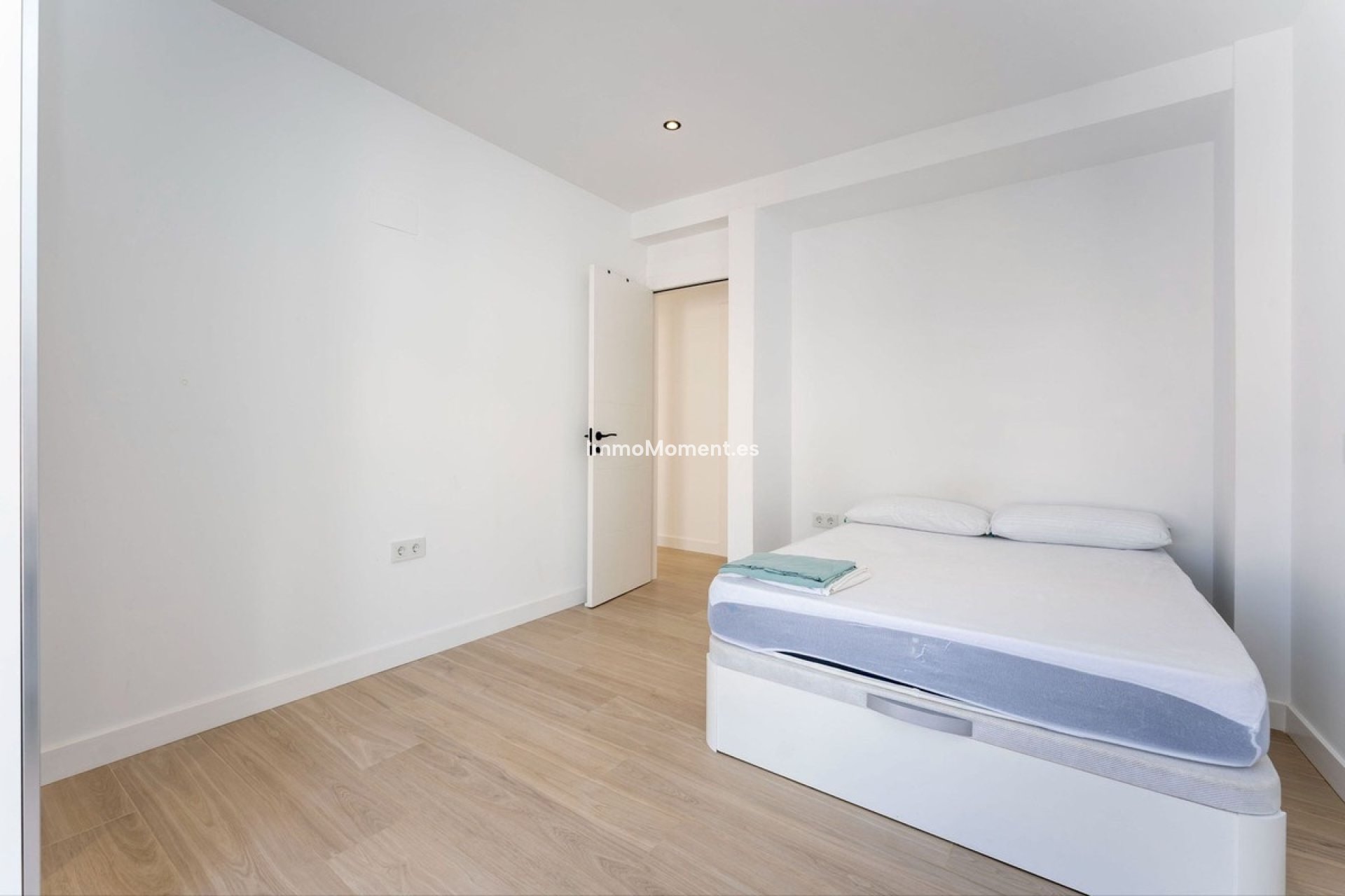 Revente - Maison mitoyenne - Intérieur                       - Monda