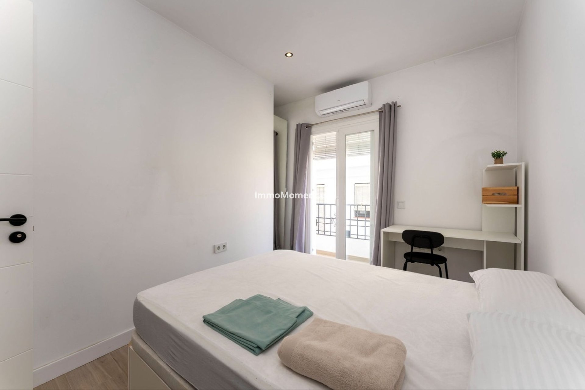 Revente - Maison mitoyenne - Intérieur                       - Monda