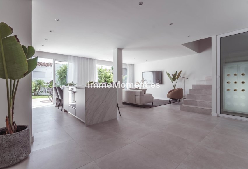 Revente - Maison mitoyenne - Marbella - Nueva Andalucía