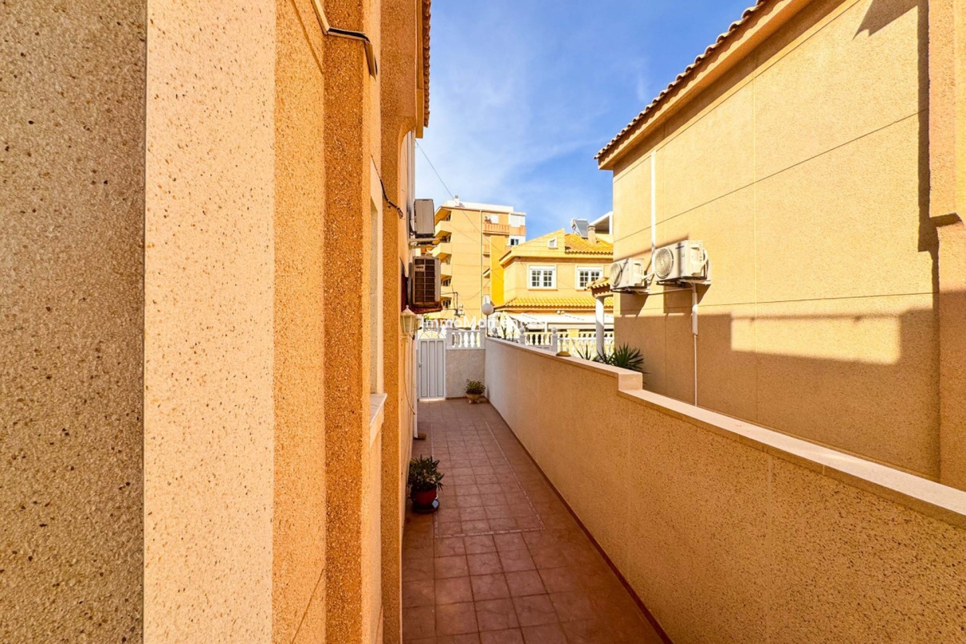Revente - Maison mitoyenne - Torrevieja - Playa De La Mata