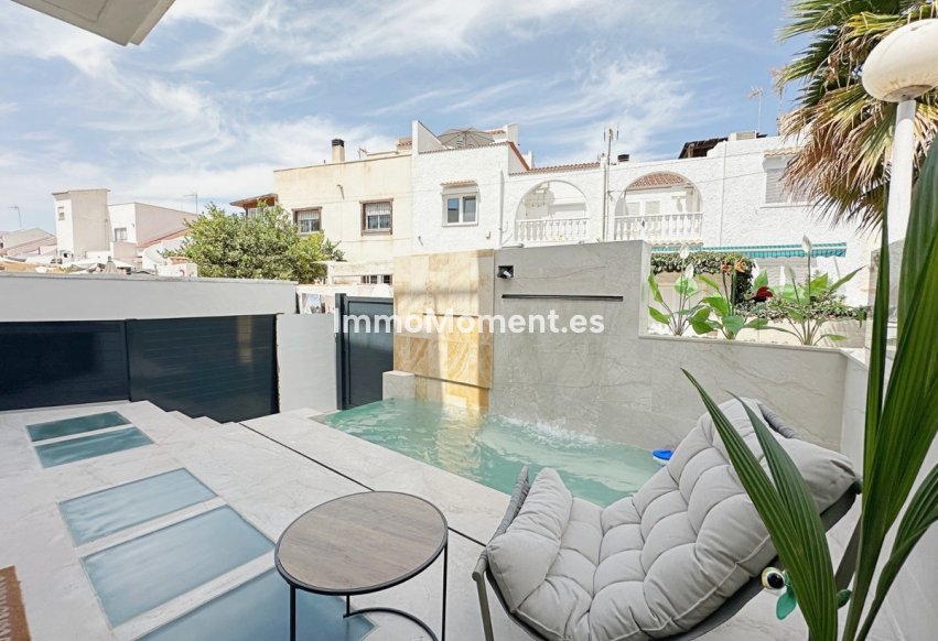 Revente - Maison mitoyenne - Torrevieja - Torrevieja Centro