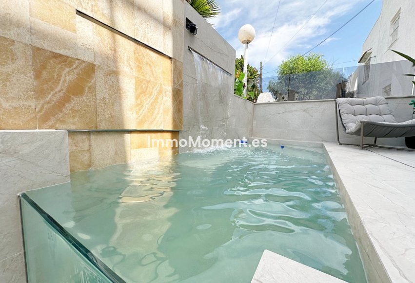 Revente - Maison mitoyenne - Torrevieja - Torrevieja Centro