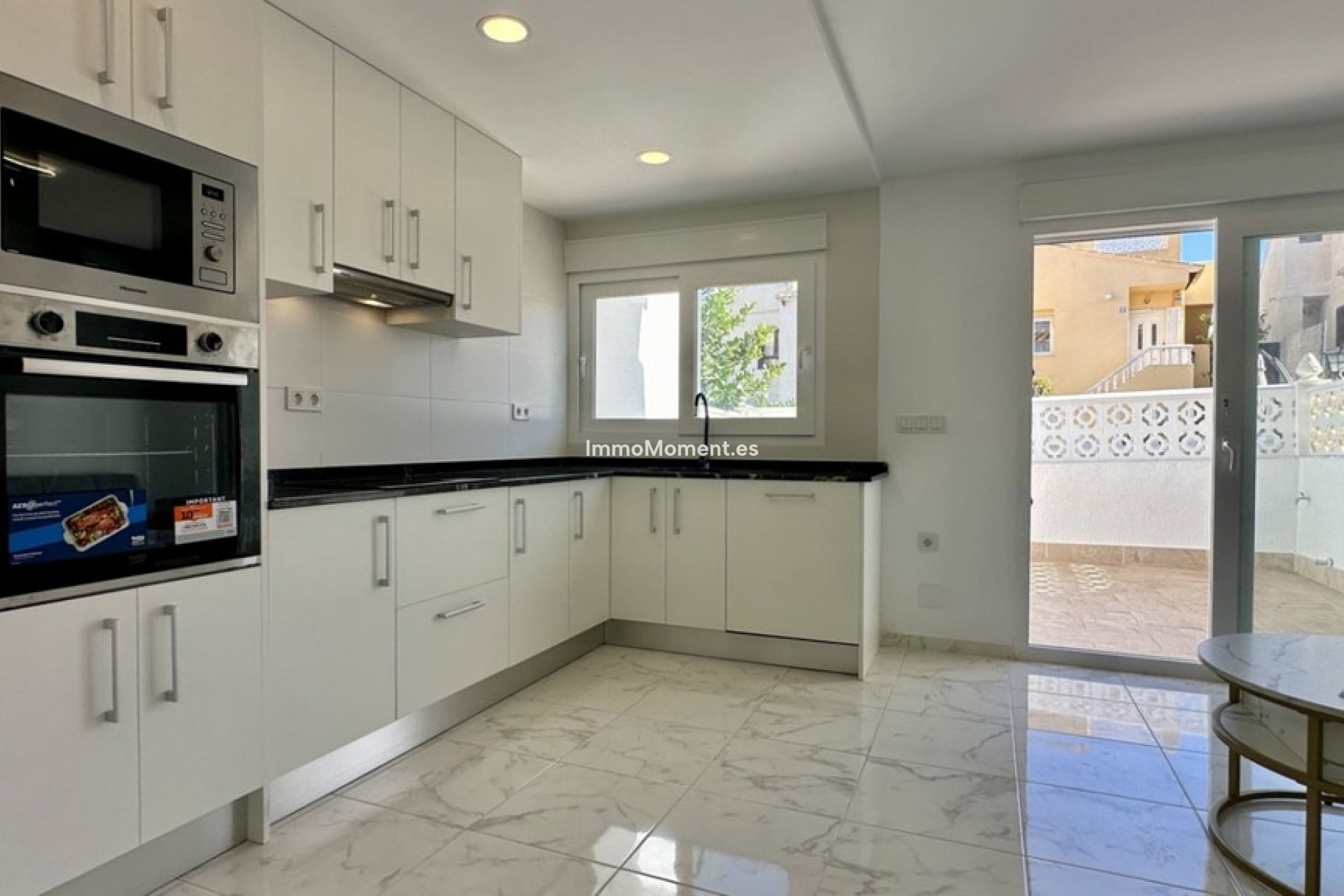 Revente - Maison mitoyenne - Torrevieja - Torrevieja Centro